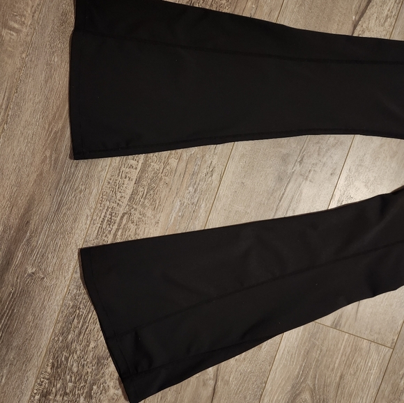 Flare Leggings, Size S, Polyester/Spandex Mix, KIMHĒKIM (made in Korea) - Picture 12 of 16